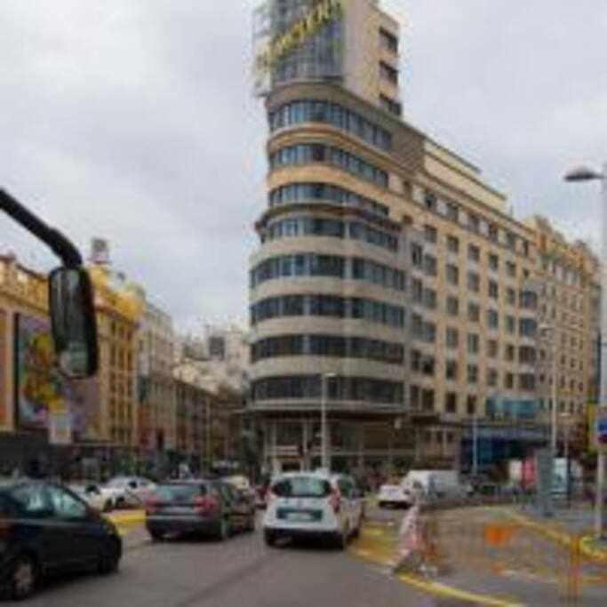 Apartamento Sotano En Gran Via Μαδρίτη Εξωτερικό φωτογραφία